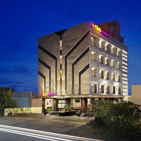 Click Hotel Aurangabad Exteriör bild