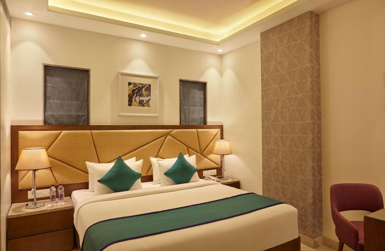 Click Hotel Aurangabad Exteriör bild