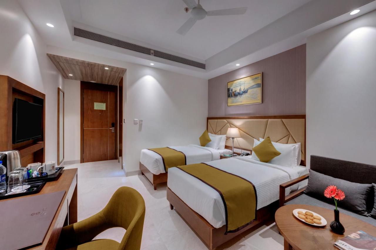 Click Hotel Aurangabad Exteriör bild